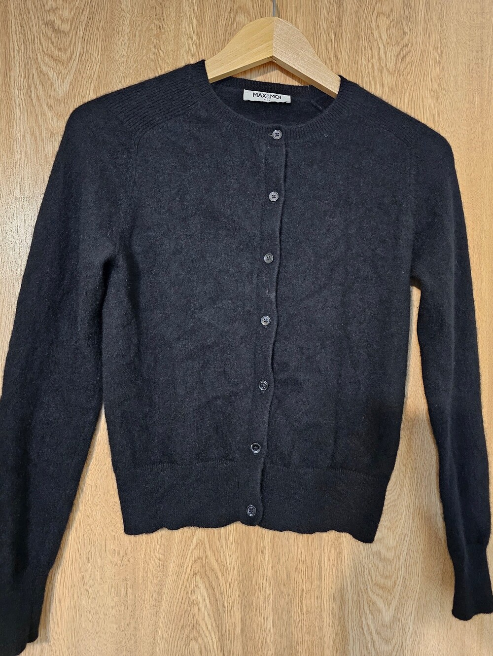 MAX & MOI Paris Black Cashmere Sweater Size XS Small (?) See Measurements
